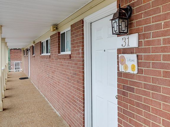 2nd image of 2100 Grove Ave APT 31
