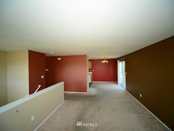 3rd image of 4331 151st Place NE #4