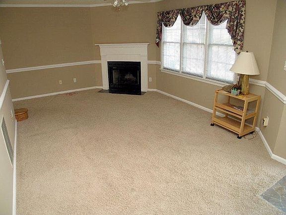 2nd image of 1111 F2 Grovemont Dr