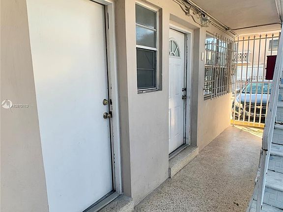 4th image of 552 Euclid Ave APT 7