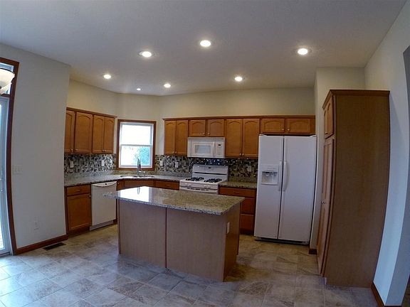 3rd image of 57922 Blue Heron Dr