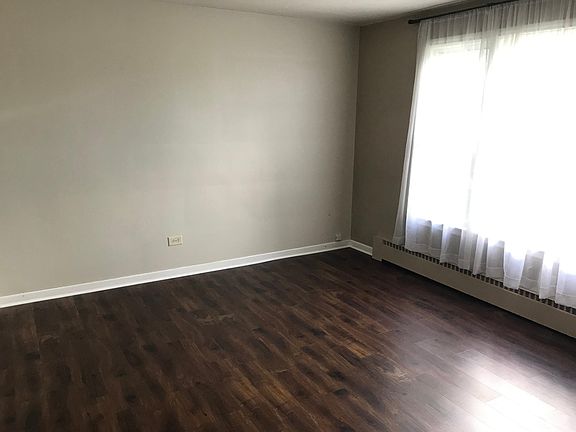5th image of 7219 38th Pl APT 1