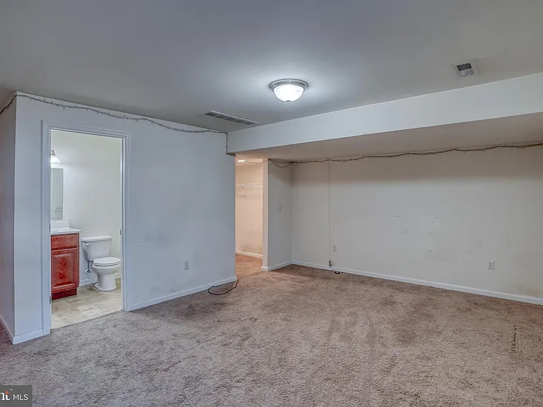 327 Tribbitt St — Photo 19