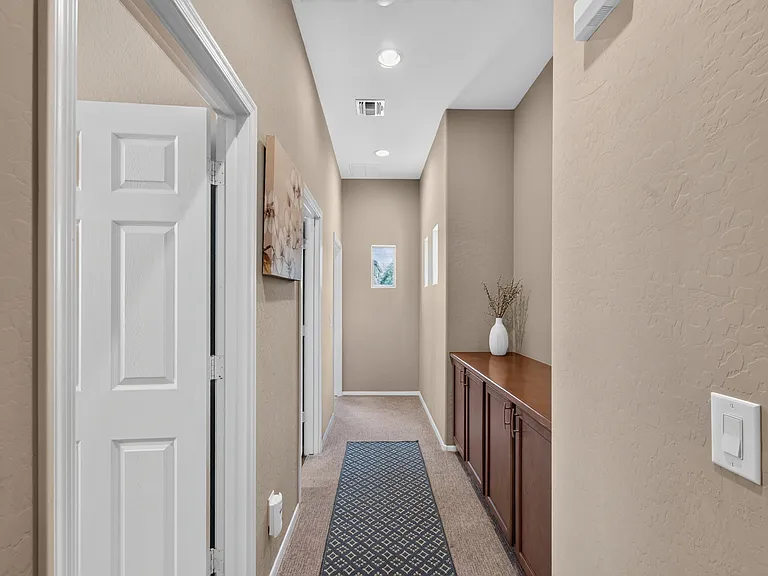 16864 W Hammond St — Photo 35