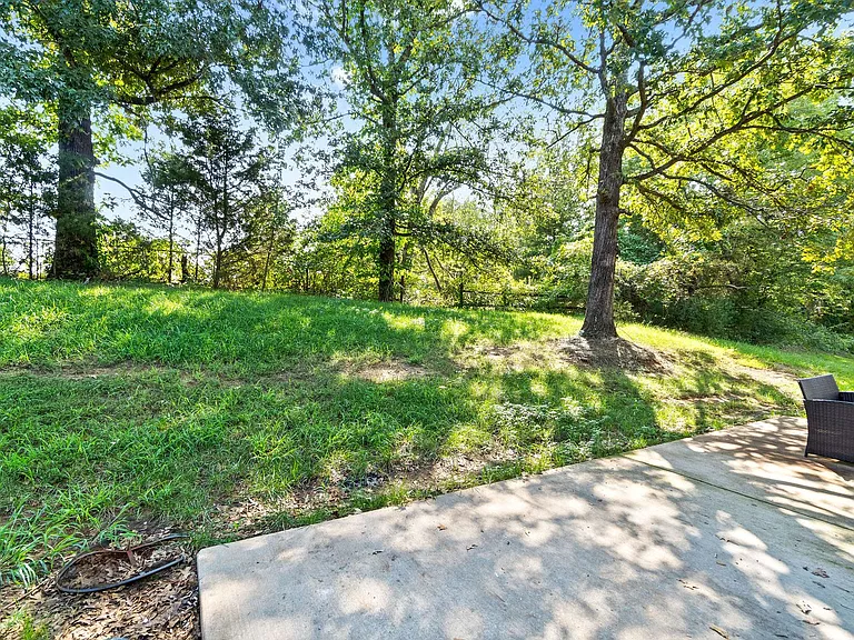 1269 Parkway Pl — Photo 22
