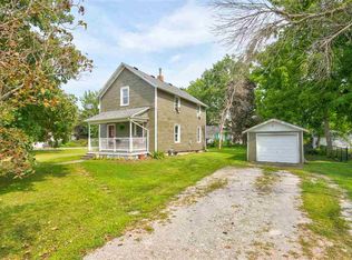 141 Hickory St E, Riverside, IA 52327