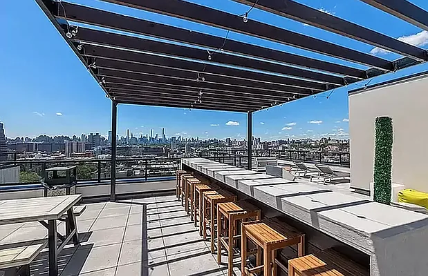 Rented by REAL New York | media 25