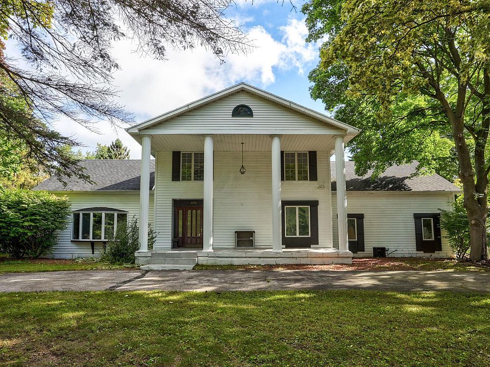 1st image of 3298 Foss Dr