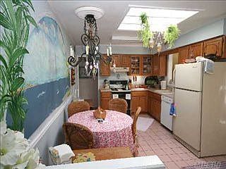 2nd image of 11 Deering St