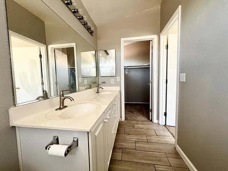 1631 N Garrett Dr — Photo 32