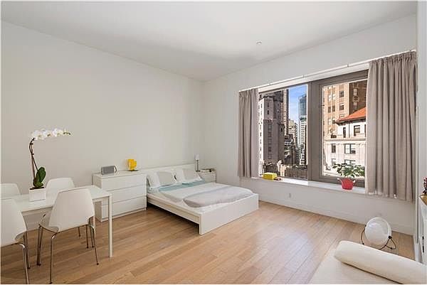 1st image of 75 Wall St APT 26H