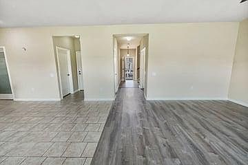 2nd image of 4129 Huntley Glen Dr