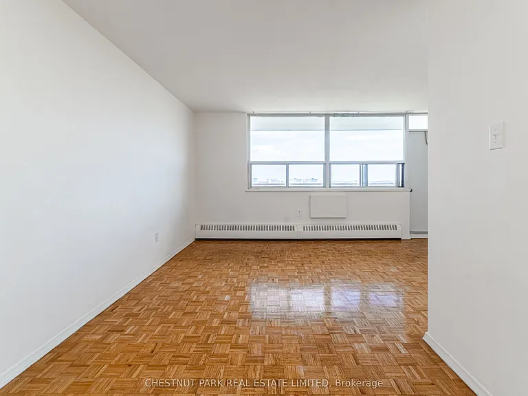 40 Godstone Rd #1507 — Photo 7