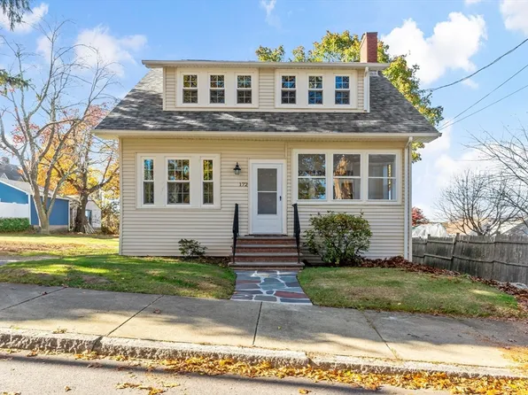 172 Gibbs St, Fall River, MA 02720