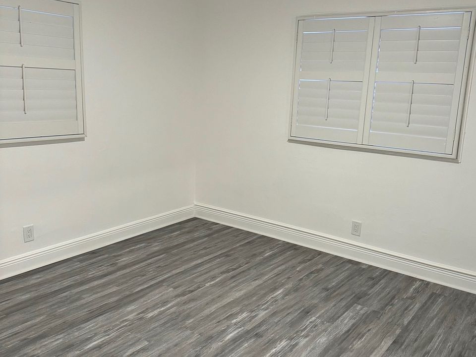 1st image of 804 Ocean Dr