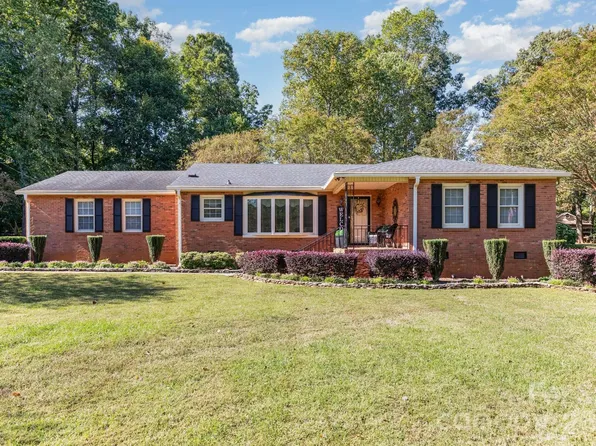 12900 Ruth Haven Dr, Mint Hill, NC 28227