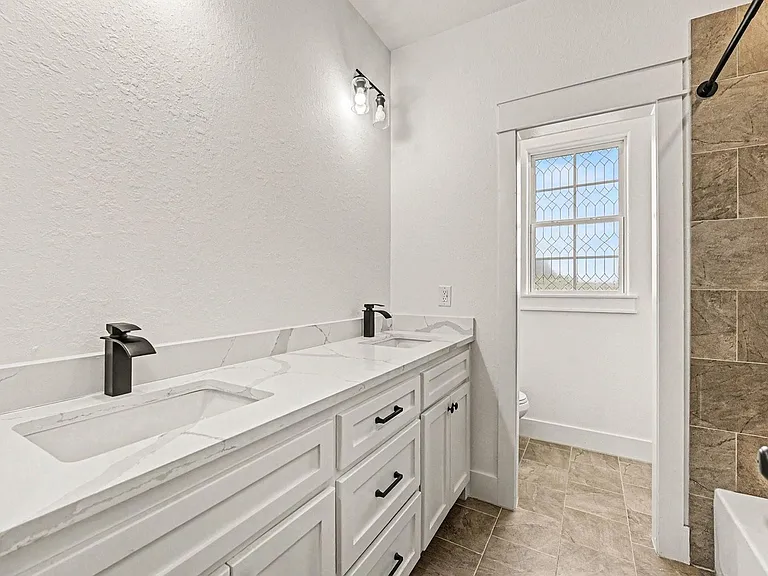 444 Mill Rd — Photo 25