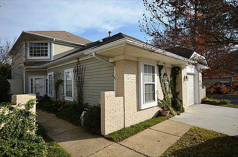 1st image of 131 Sarazen Ct