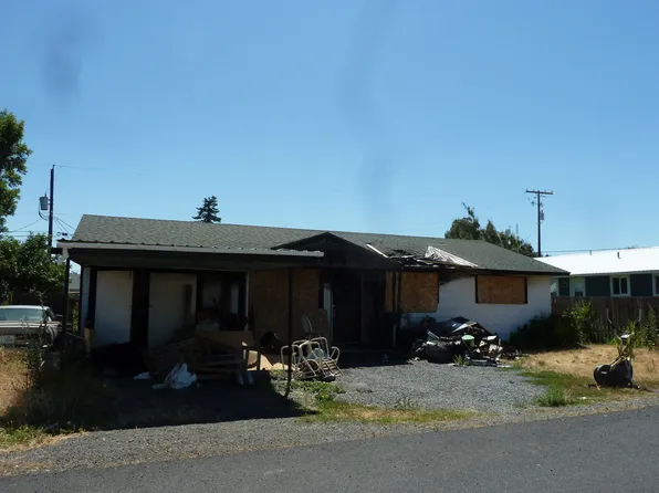 1217 Wisconsin Ave, Tieton, WA 98947