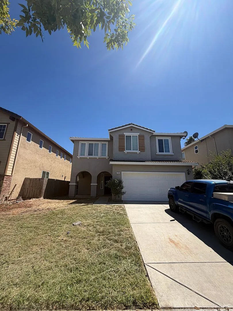 2 bedroom 2 bath 2-story home — Photo 1