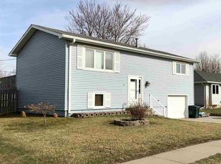 1323 14th Ave, Kearney, NE 68845