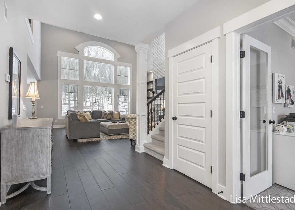 5801 Manchester Hills Dr SE, Grand Rapids, MI 49546 Zillow