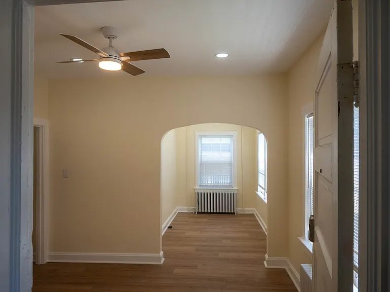 901 View St #D — Photo 1