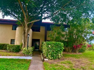 10775 Village Club Cir #206, Saint Petersburg, FL 33716