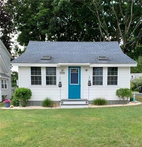 37 Hartford Avenue, Old Saybrook, CT, 06475