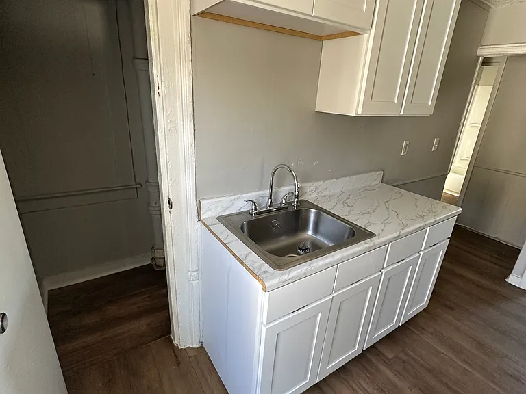 354 Blatchley Ave #2A — Photo 5