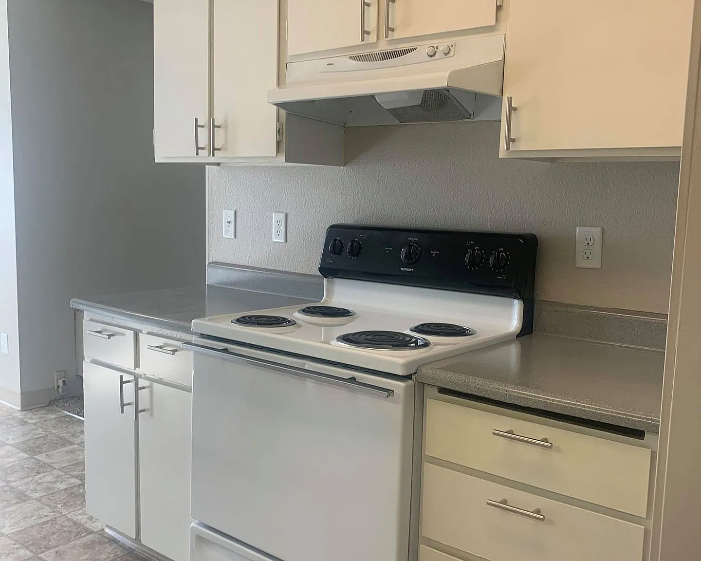 Pacific Place Apartments — Photo 4