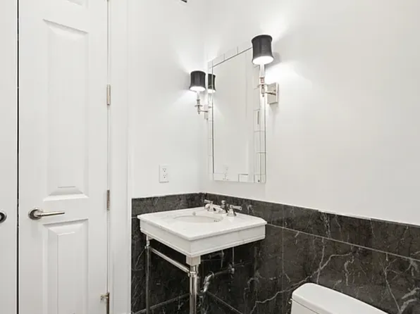15 Central Park West 24F image 3 of 14