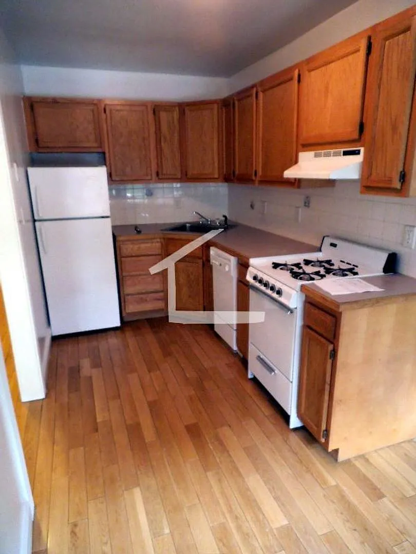 Great Value 1 bed in Brighton available 9/1/2026 — Photo 1
