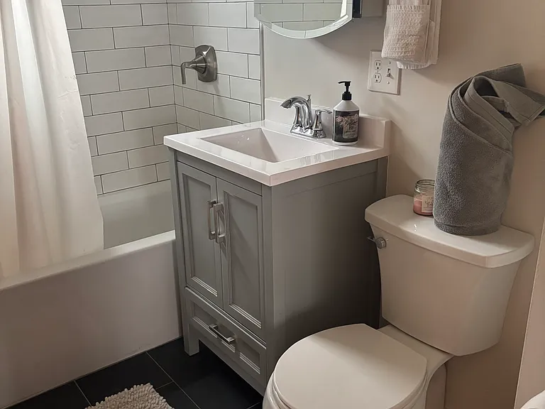 92 Wright Ave #1 — Photo 1