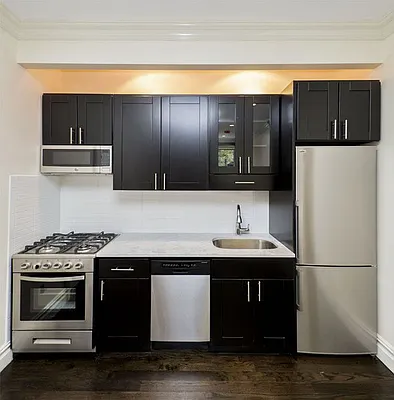 Rented by Voro New York | media 13