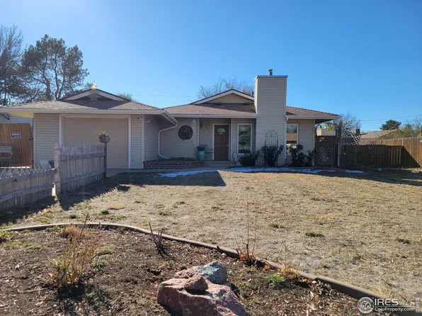 2703 Meadowbrook Ln, Greeley, CO 80634