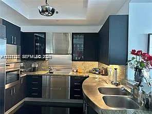 100 S Pointe Dr #3702 — Photo 9