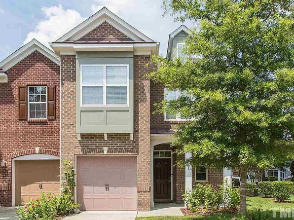 1308 Seattle Slew Ln, Cary, NC 27519