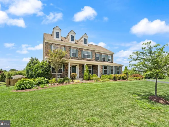46 Stone Oak Pl, Round Hill, VA 20141