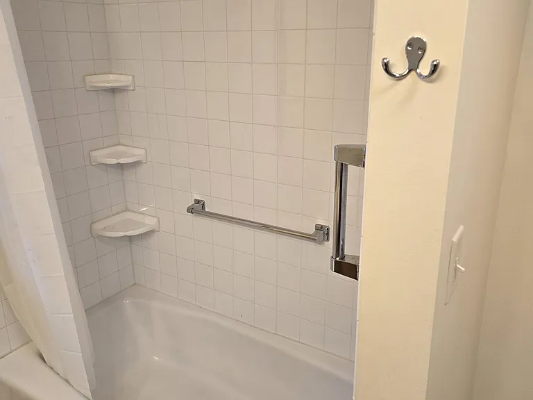 9 Sunnyside Ter — Photo 18