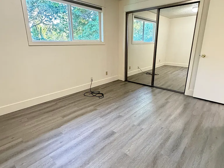 24848 Dunham Rd — Photo 6