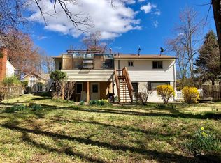 211 Patrick St SW, Vienna, VA 22180