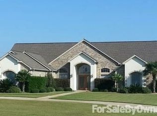 8 W Lookout Dr, Carriere, MS 39426