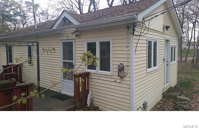 1st image of 10 Midwood Ter