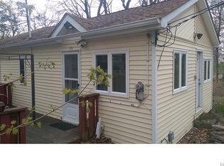 10 Midwood Ter, Monroe, NY 10950