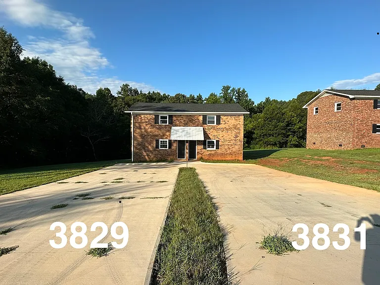 3829 Artee Rd — Photo 6