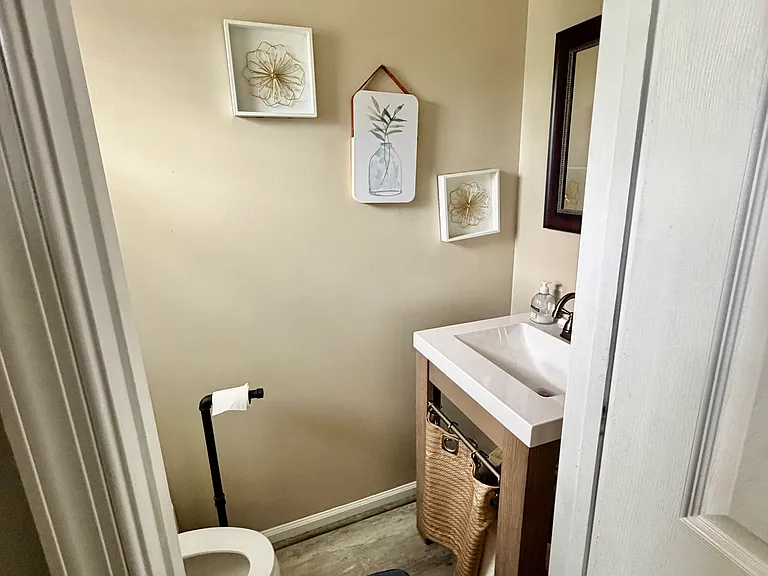 1031 Simsbury Ct #57B — Photo 7