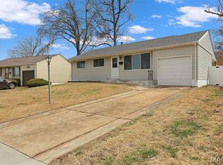 8210 Marvale Ln, Saint Louis, MO