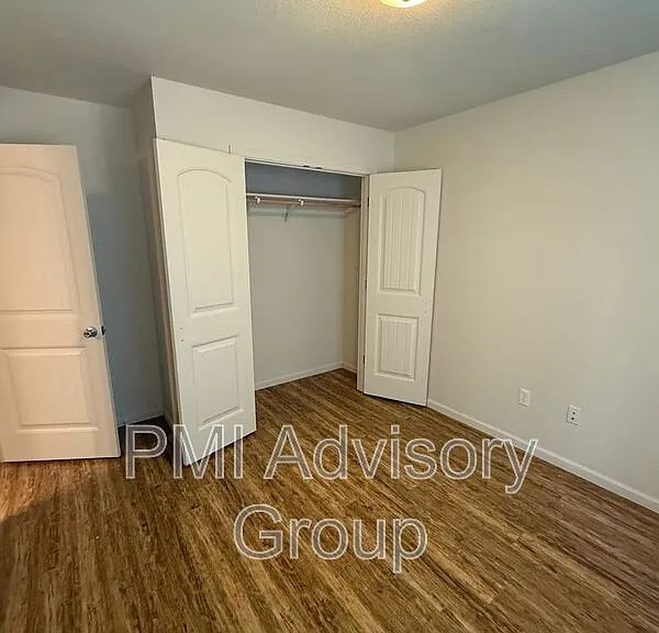 3320 SE Taurus Ave — Photo 6