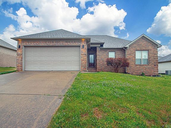 3rd image of 582 Crepe Myrtle Loop